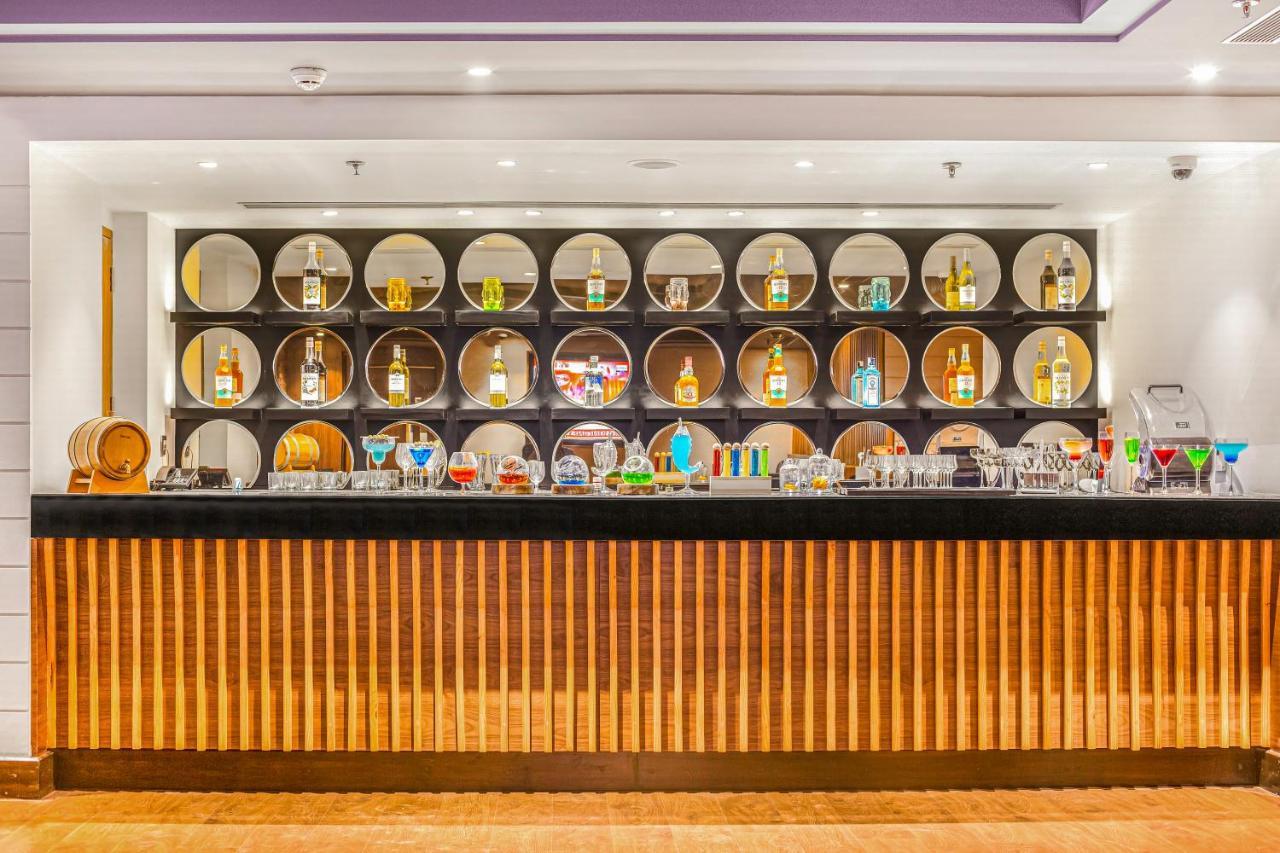 Hotel Golden Tulip Jalandhar Exterior foto