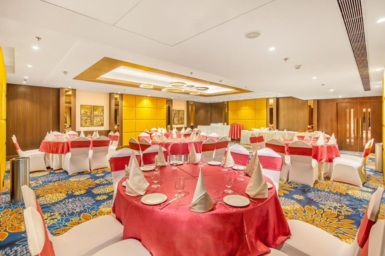 Hotel Golden Tulip Jalandhar Exterior foto