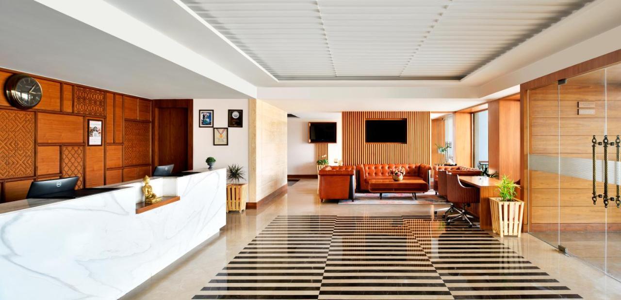 Hotel Golden Tulip Jalandhar Exterior foto